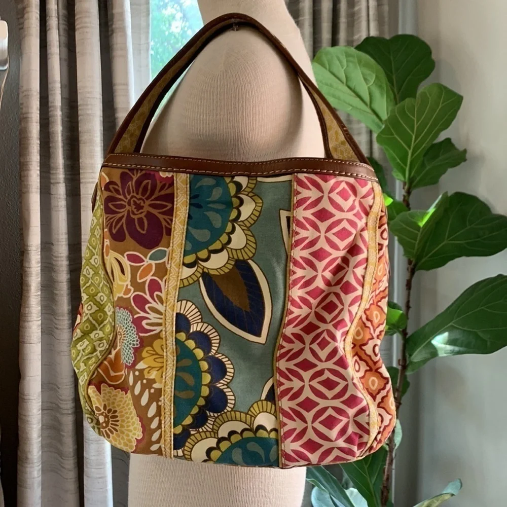 FOSSIL canvas and leather floral purse